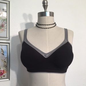 Black and gray 34 D sports bra.
